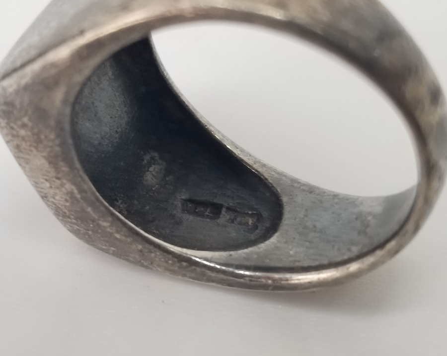 SİYAH AKİK TAŞLI GÜMÜŞ ERKEK YÜZÜĞÜ