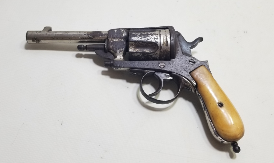 FİLDİŞİ SAPLI OSMANLI DÖNEM KARADAĞLI SUBAY TABANCASI