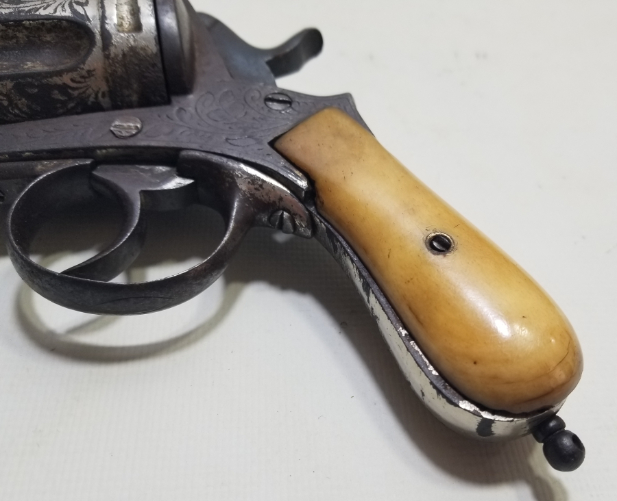 FİLDİŞİ SAPLI OSMANLI DÖNEM KARADAĞLI SUBAY TABANCASI