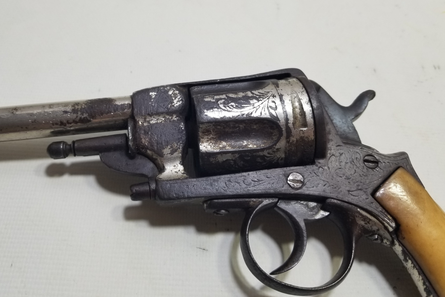 FİLDİŞİ SAPLI OSMANLI DÖNEM KARADAĞLI SUBAY TABANCASI