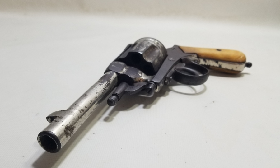 FİLDİŞİ SAPLI OSMANLI DÖNEM KARADAĞLI SUBAY TABANCASI