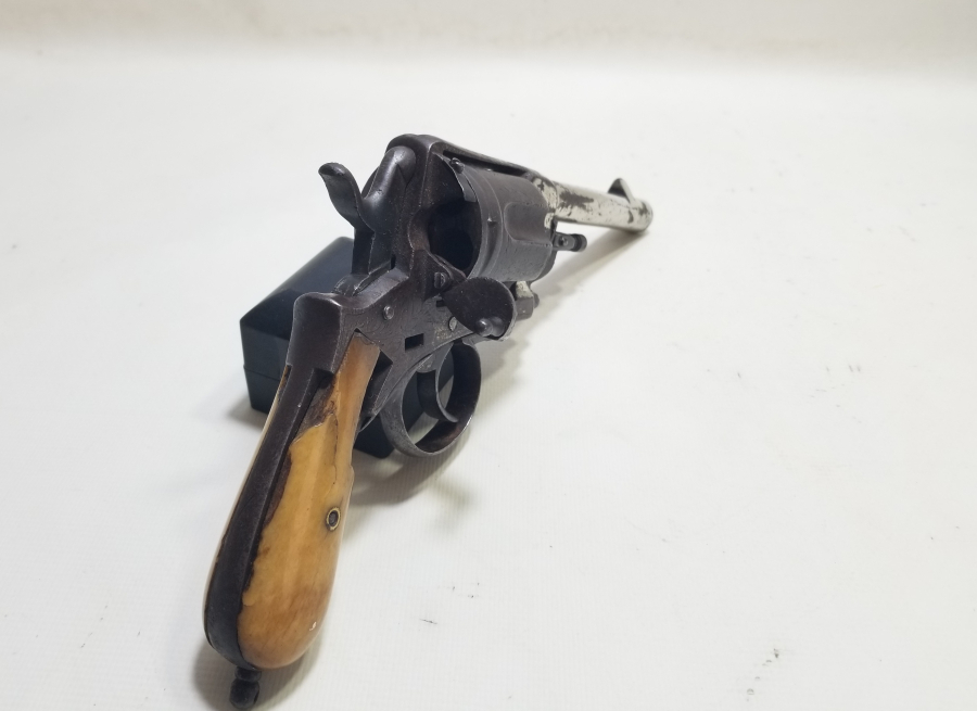 FİLDİŞİ SAPLI OSMANLI DÖNEM KARADAĞLI SUBAY TABANCASI