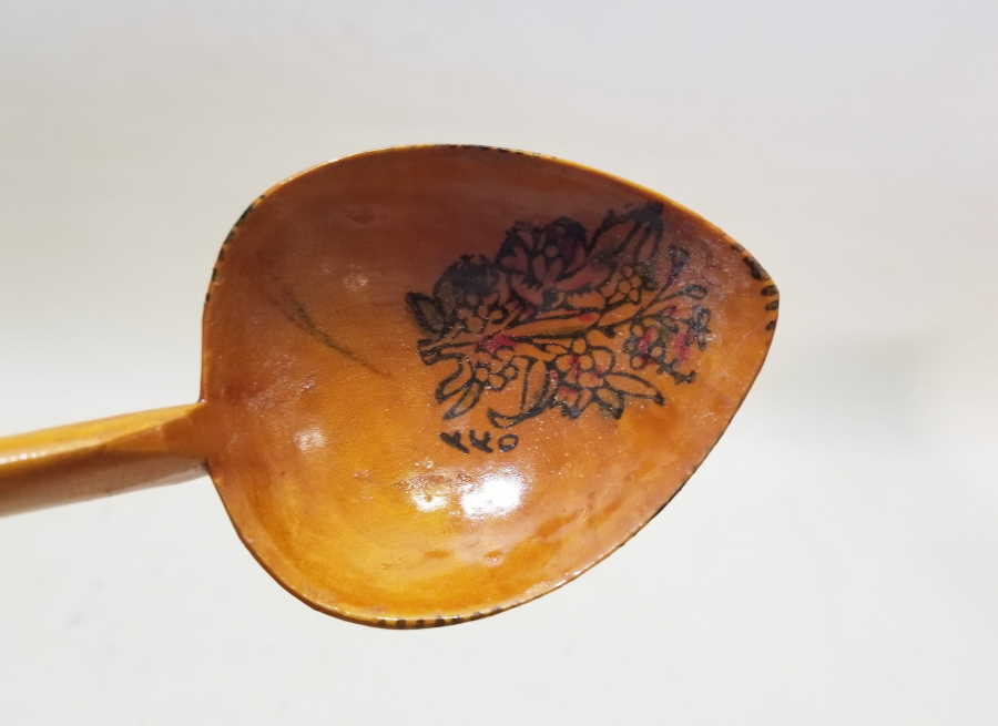 ÜZERİ TARİHLİ EL BOYAMA OSMANLI DÖNEMİ TAHTA KAŞIK