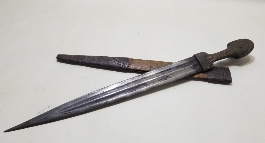 ORİJİNAL KININDA OSMANLI DÖNEMİ BOYNUZ SAPLI ÇERKES KAMASI