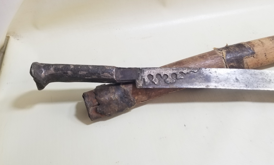 GÜMÜŞ SAPLI OSMANLI DÖNEMİ YENİÇERİ YATAĞAN KILIÇ