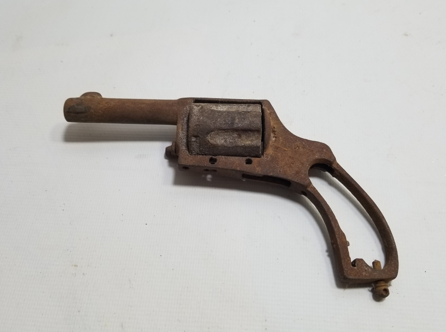 1. DÜNYA SAVAŞI DÖNEMİ OSMANLI SUBAY TABANCASI İSKELETİ