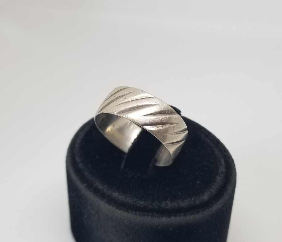 KABARTMA İŞÇİLİKLİ GÜMÜŞ ALYANS