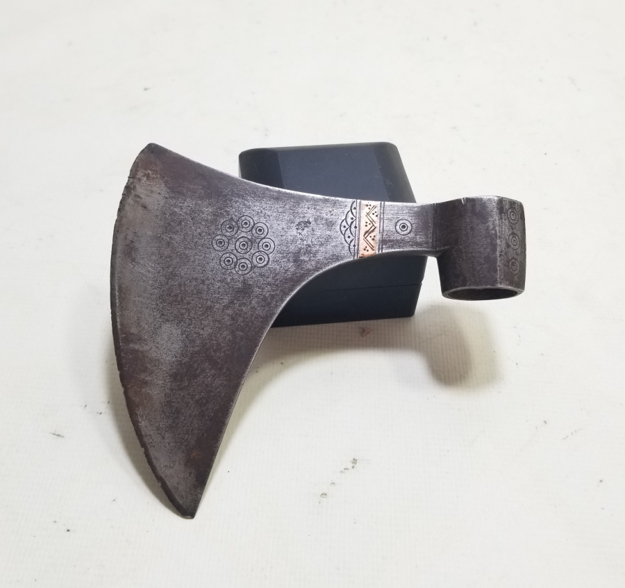 OSMANLI DÖNEMİ ÜZERİ ALTIN ÇAKMA İŞÇİLİKLİ ÇOK NADİR YENİÇERİ TÖREN BALTASI