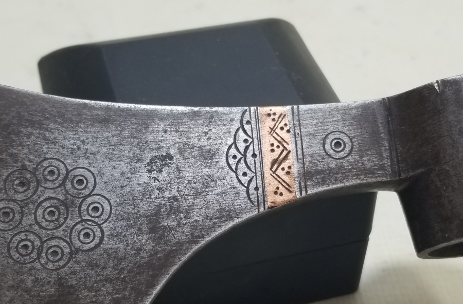 OSMANLI DÖNEMİ ÜZERİ ALTIN ÇAKMA İŞÇİLİKLİ ÇOK NADİR YENİÇERİ TÖREN BALTASI