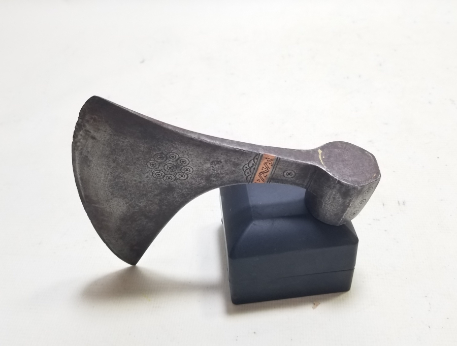 OSMANLI DÖNEMİ ÜZERİ ALTIN ÇAKMA İŞÇİLİKLİ ÇOK NADİR YENİÇERİ TÖREN BALTASI