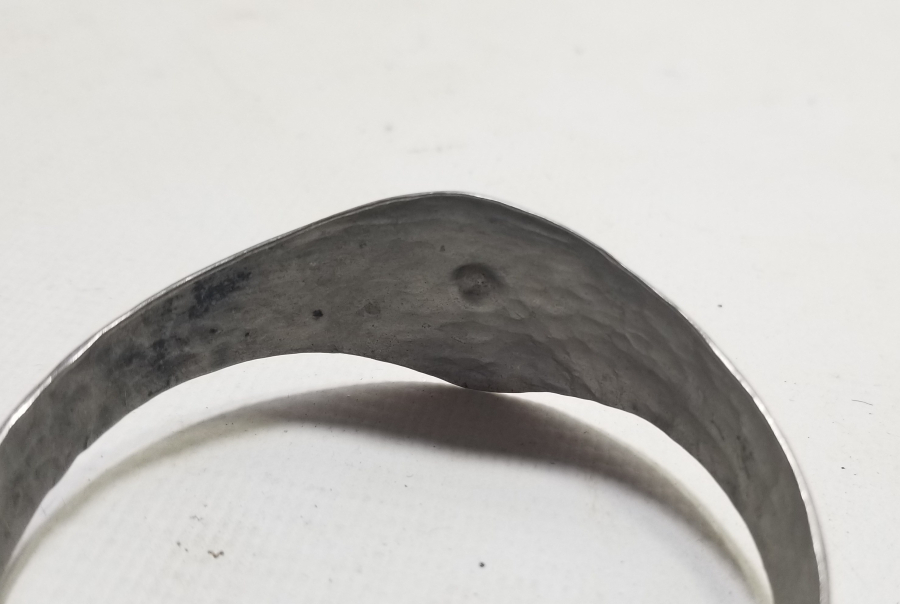 ÜZERİ SAVAT İŞÇİLİKLİ ANTİKA NAZAR BİLEZİĞİ