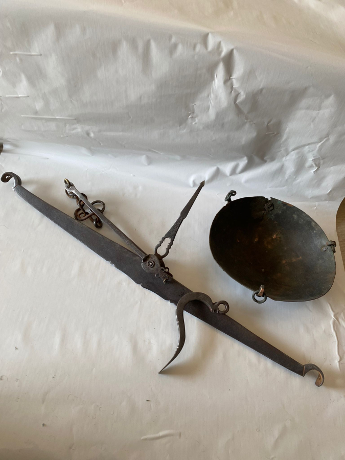 EL YAPIMI ANTİKA ÇİFT KEFELİ TERAZİ