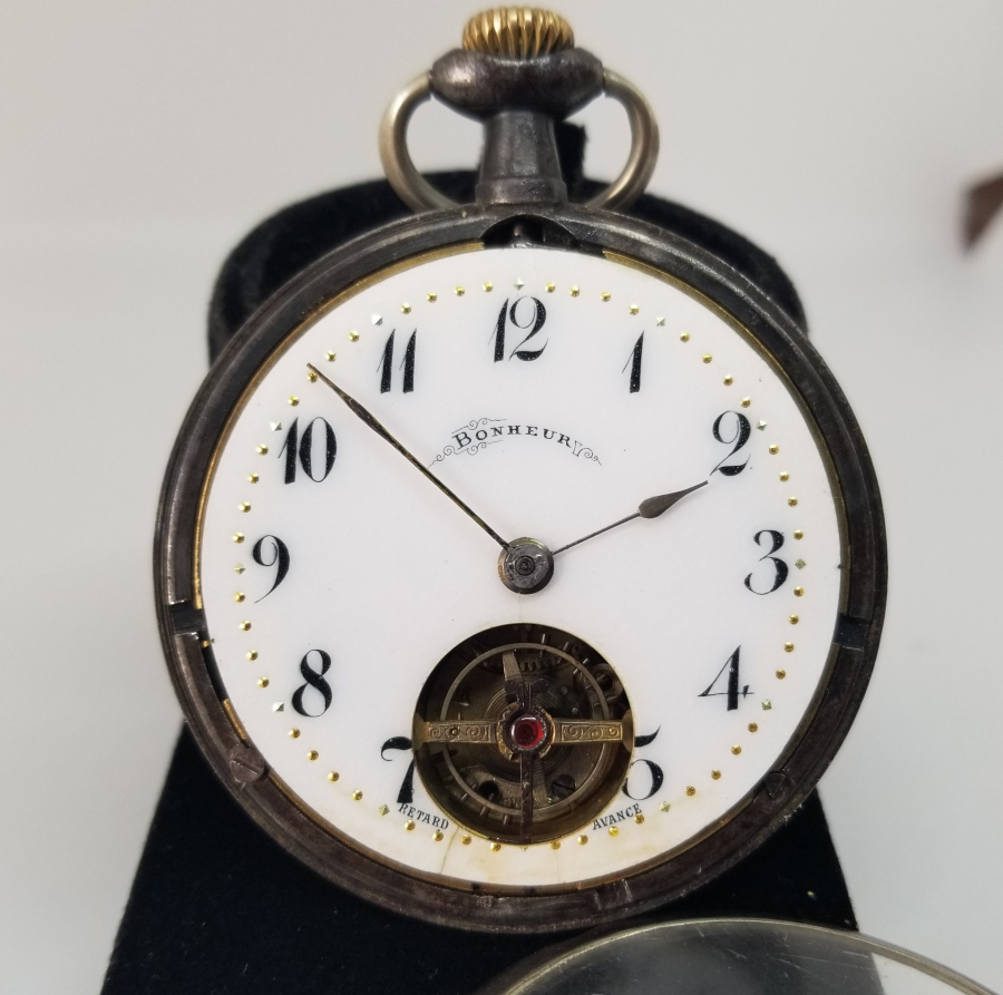 ÇOK NADİR KADRANI ALTIN BEZELİ BONHEUR CEP SAATİ