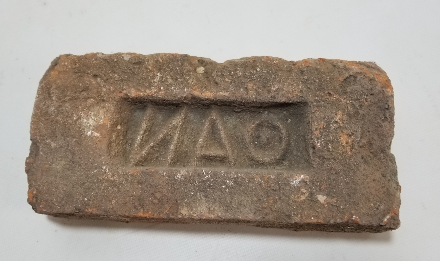 ÜZERİ RUMCA YAZILI OSMANLI DÖNEMİ NADİR TUĞLA