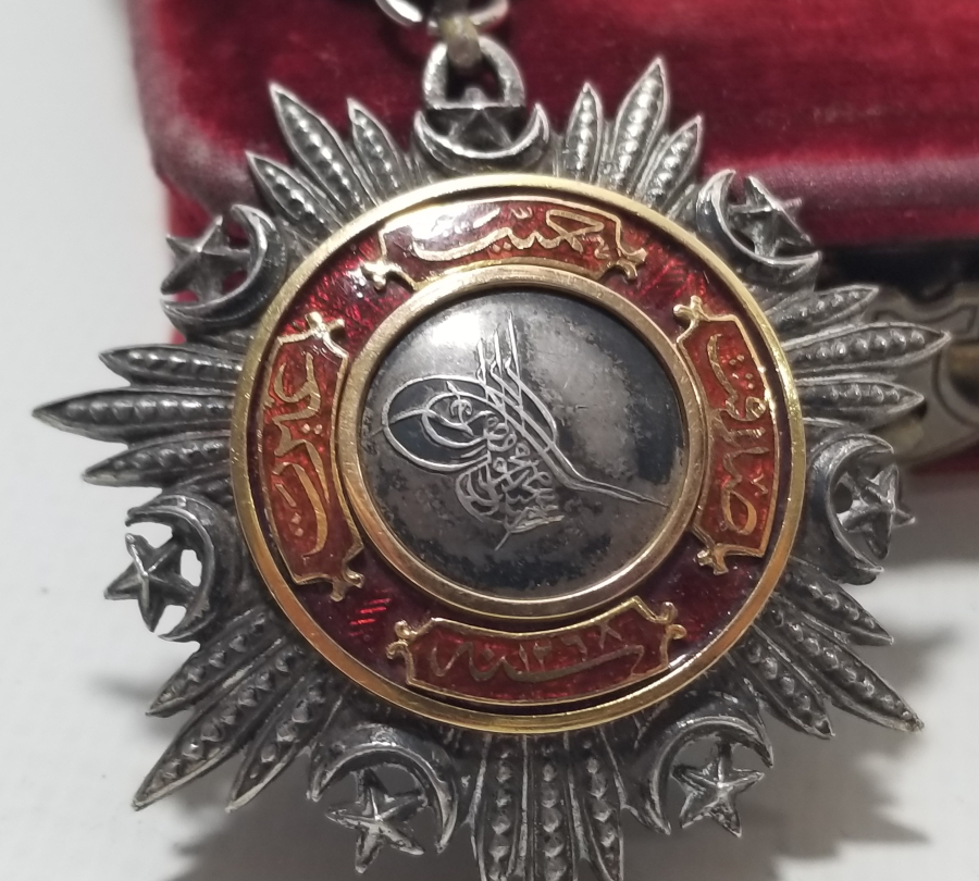 ORİJİNAL KUTUSUNDA 5.DERECE MECİDİ NİŞANI