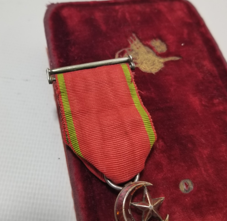 ORİJİNAL KUTUSUNDA 5.DERECE MECİDİ NİŞANI