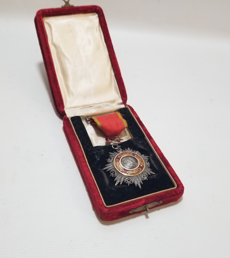 ORİJİNAL KUTUSUNDA 5.DERECE MECİDİ NİŞANI