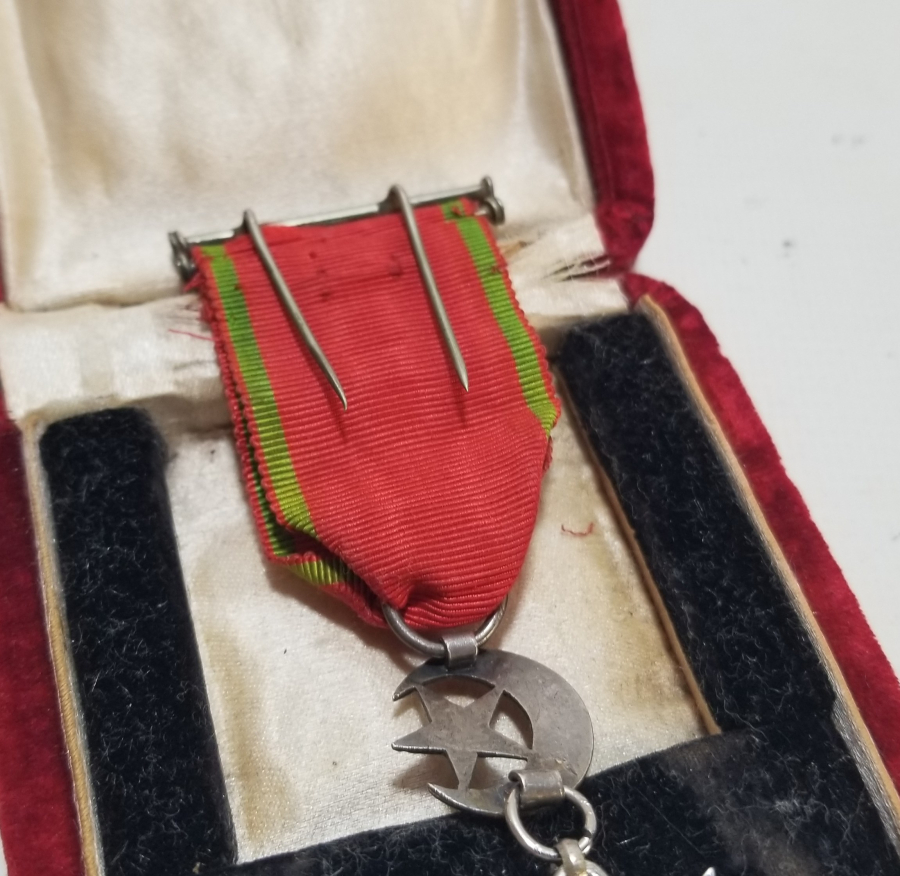 ORİJİNAL KUTUSUNDA 5.DERECE MECİDİ NİŞANI