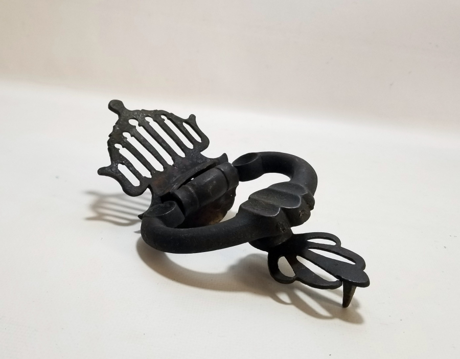 ÜZERİ ARPLI OSMANLI DÖNEMİ NADİR RUM KAPI TOKMAĞI