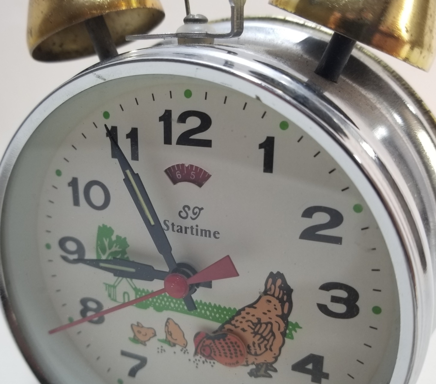 ANTİKA KURMALI TAVUKLU MASA SAATİ