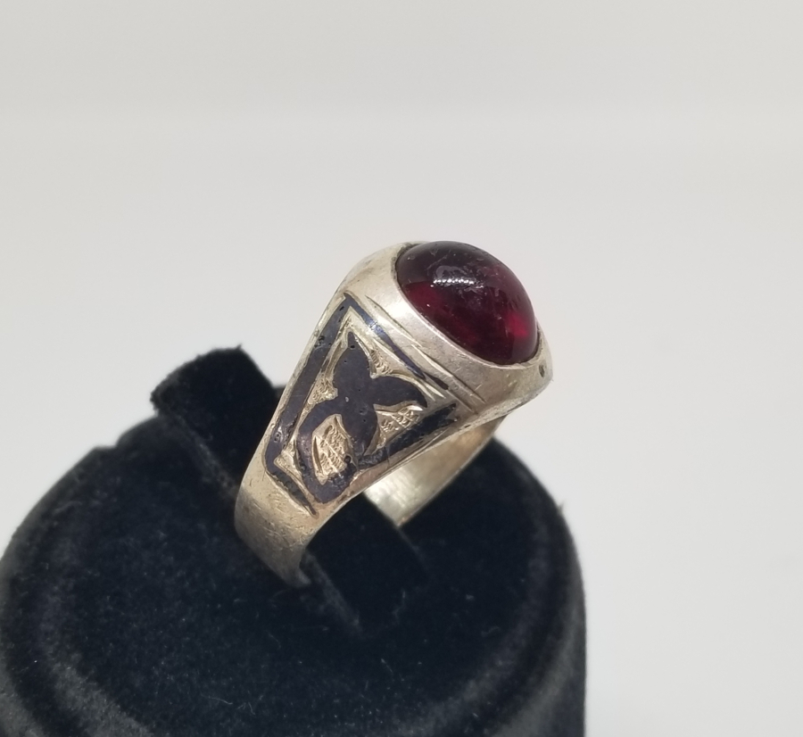 ÖZEL YAPIM SAVAT İŞÇİLİKLİ SİYAH AKİK YÜZÜK