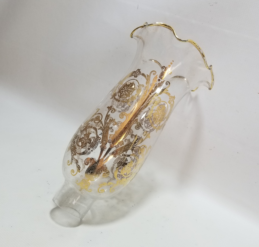 ÜZERİ ALTIN VARAKLI ANTİKA GAZ LAMBASI CAMI