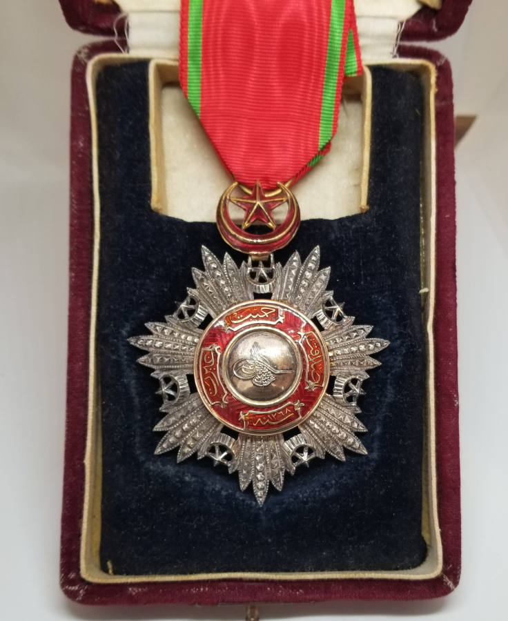 ORJİNAL KUTUSUNDA 4. DERECE MECİDİ NİŞANI