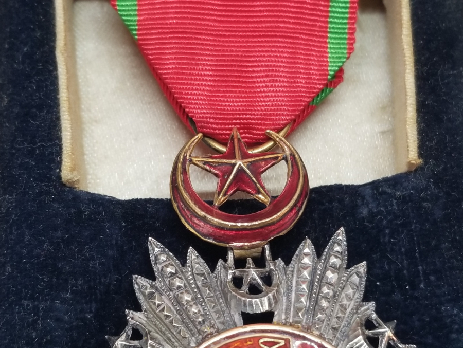 ORJİNAL KUTUSUNDA 4. DERECE MECİDİ NİŞANI