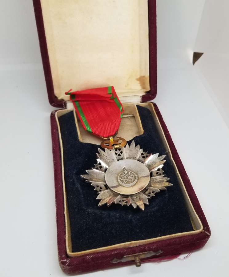 ORJİNAL KUTUSUNDA 4. DERECE MECİDİ NİŞANI