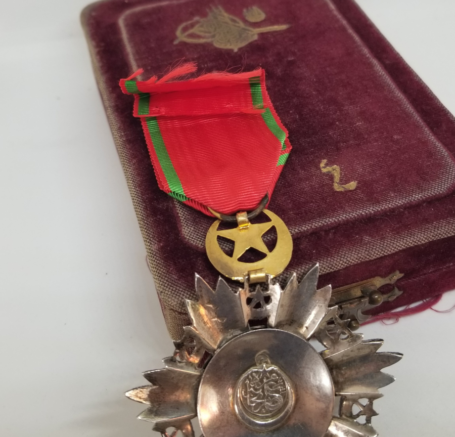 ORJİNAL KUTUSUNDA 4. DERECE MECİDİ NİŞANI