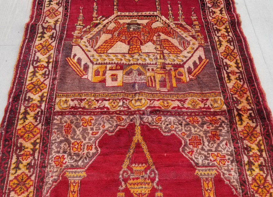 OSMANLI DÖNEMİ ÜZERİ YAZILI AY YILDIZLI VE KABE-İ ŞERİF GÖRSELLİ ÇOK NADİR TEKKE İŞİ SECCADE