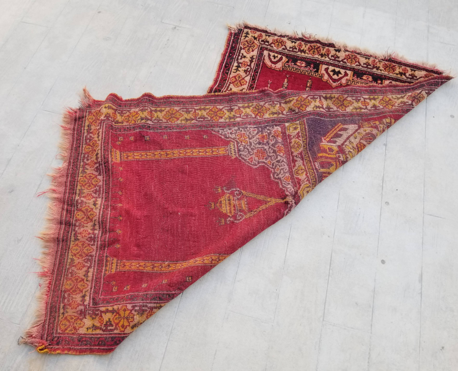 OSMANLI DÖNEMİ ÜZERİ YAZILI AY YILDIZLI VE KABE-İ ŞERİF GÖRSELLİ ÇOK NADİR TEKKE İŞİ SECCADE