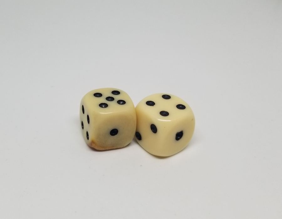 ANTİKA KATALİN ZAR