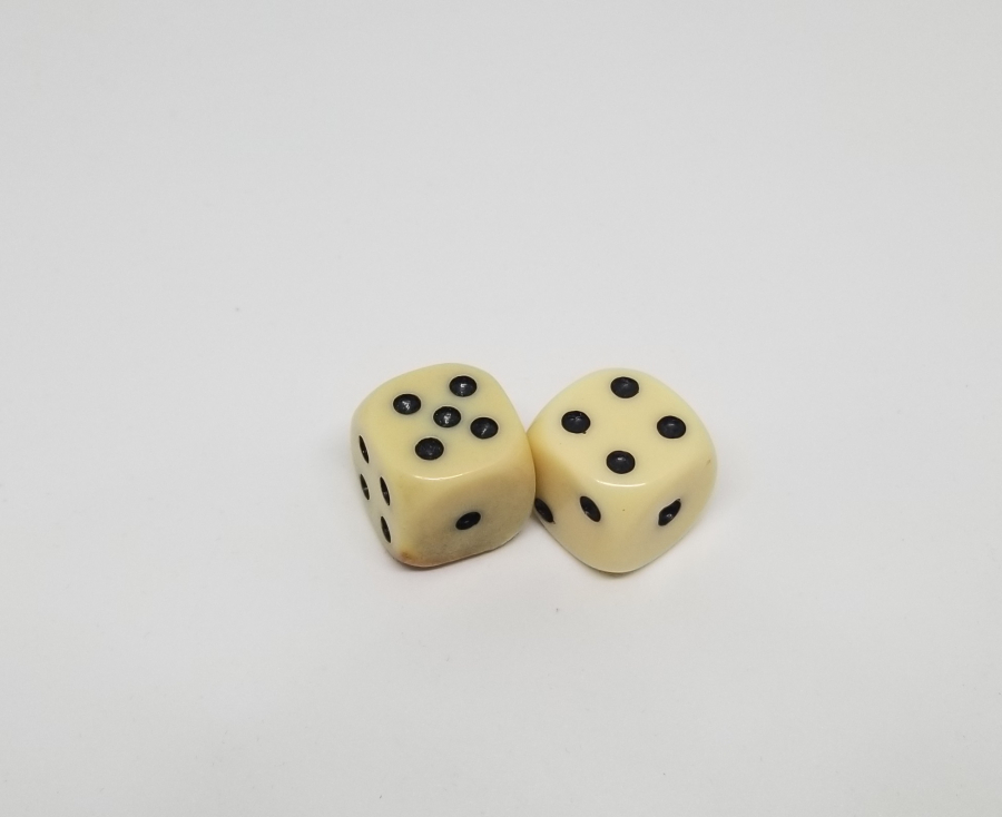 ANTİKA KATALİN ZAR