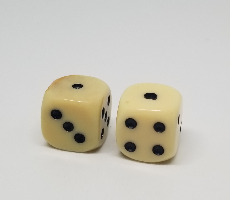 ANTİKA KATALİN ZAR