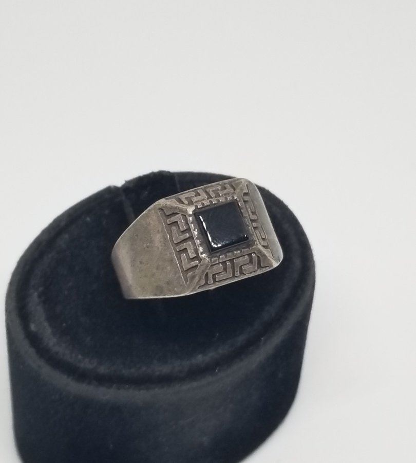 KABARTMA İŞÇİLİKLİ GÜMÜŞ ERKEK YÜZÜĞÜ