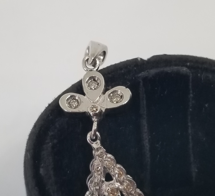 PIRLANTA TAŞLI DAMLA MODEL KOLYE UCU