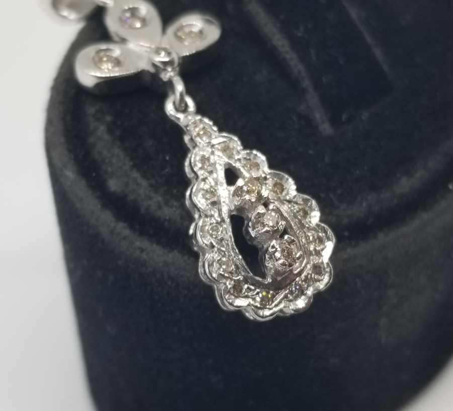 PIRLANTA TAŞLI DAMLA MODEL KOLYE UCU