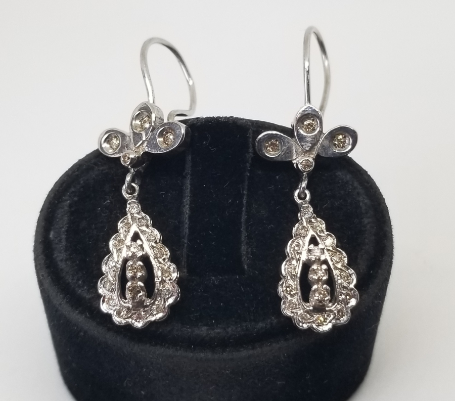 PIRLANTA TAŞLI DAMLA MODEL KÜPE