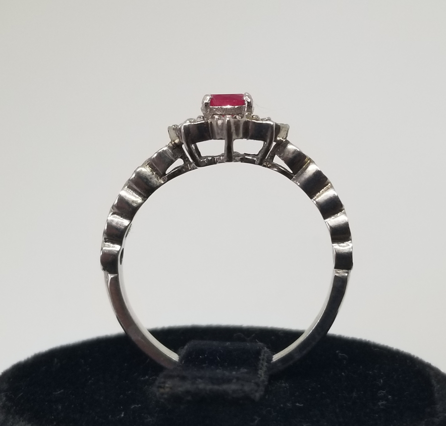 PIRLANTA VE YAKUT TAŞLI GÜNEŞ MODEL YÜZÜK