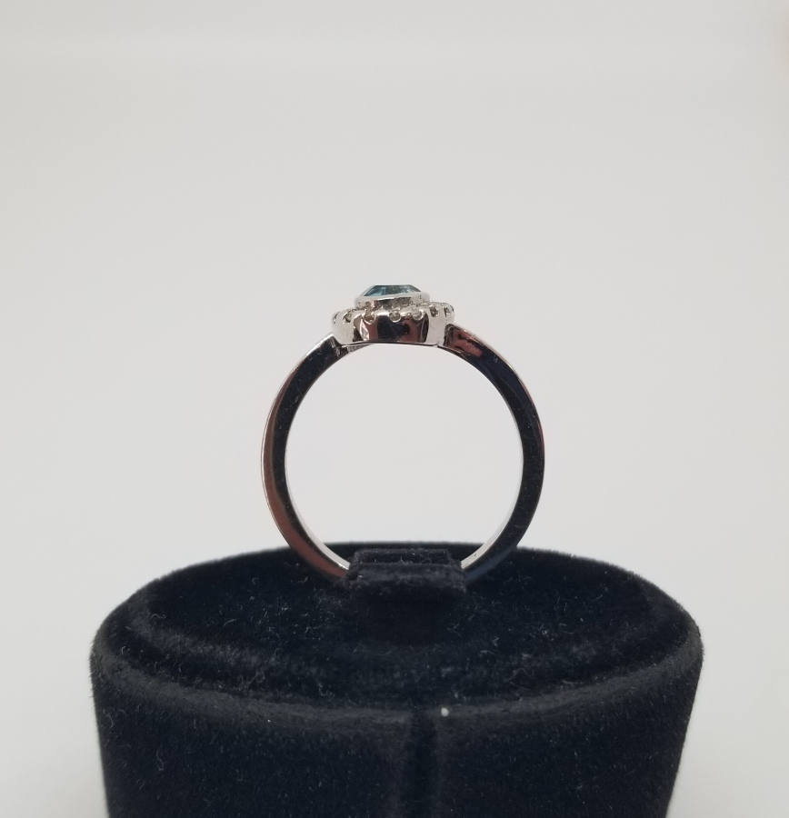 PIRLANTA VE RENKLİ AMETİST TAŞLI OVAL MODEL YÜZÜK