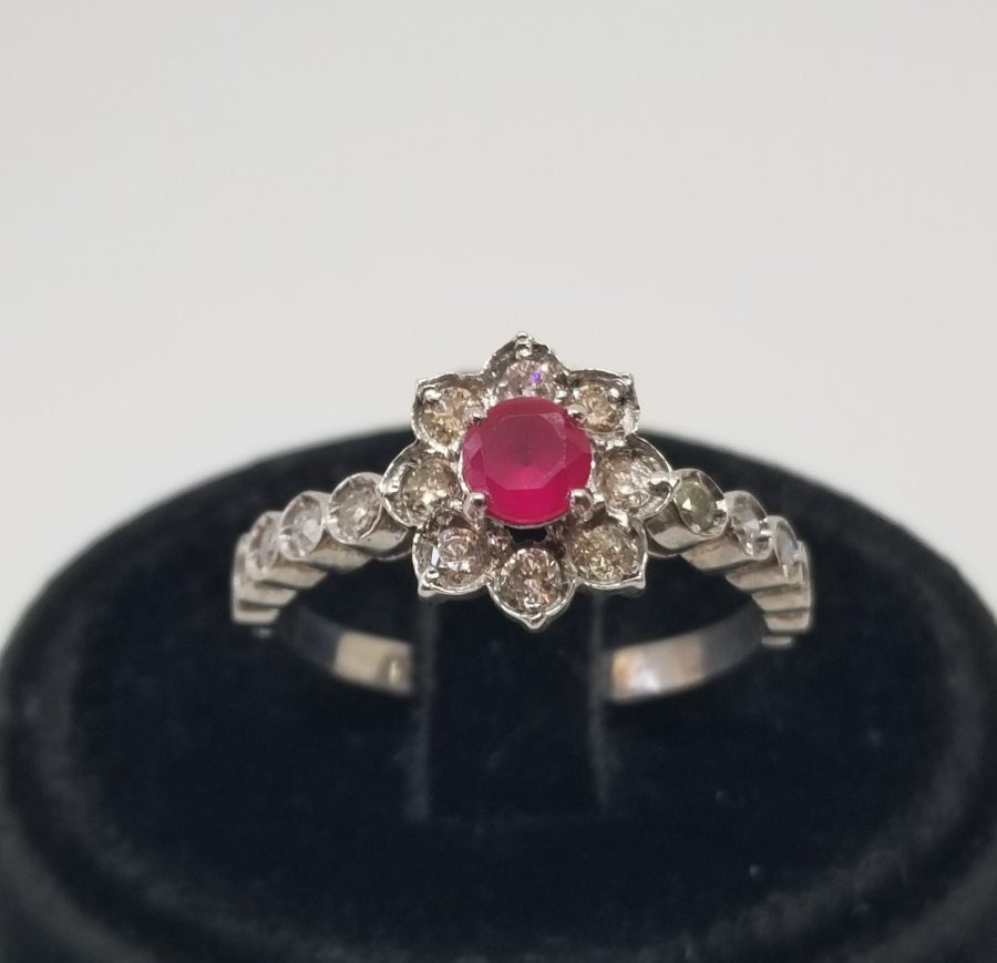 PIRLANTA VE YAKUT TAŞLI GÜNEŞ MODEL YÜZÜK