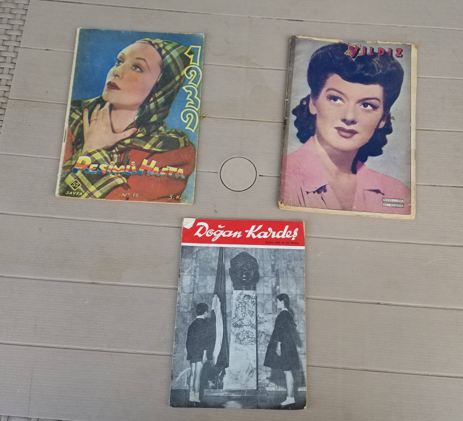 3 ADET ANTİKA DERGİ