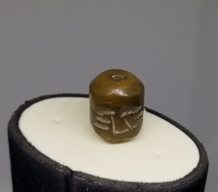 ÜZERİNDE SURET GÖRSELİ BULUNAN BÜYÜK BOY UZAKDOĞU MERCAN KOLYE HABBESİ