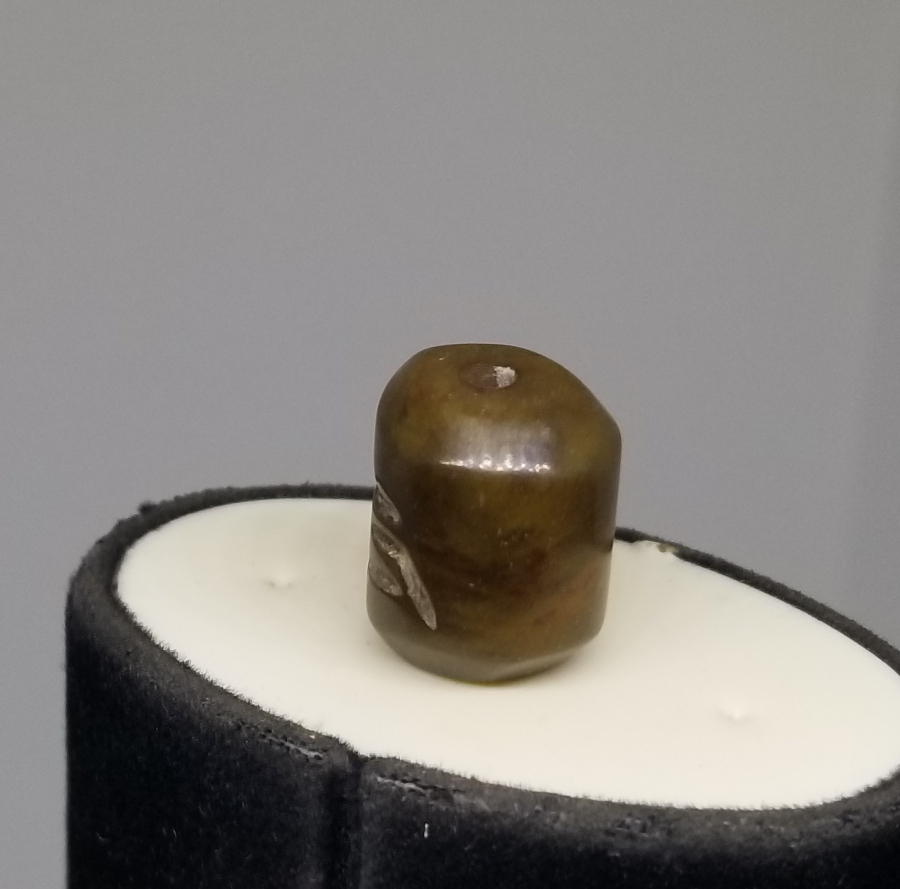 ÜZERİNDE SURET GÖRSELİ BULUNAN BÜYÜK BOY UZAKDOĞU MERCAN KOLYE HABBESİ