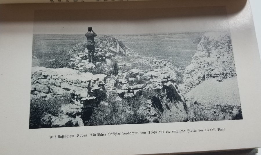 1. DÜNYA SAVAŞI DÖNEMİ İÇİ GRAVÜRLÜ ÇANAKKALE CEPHESİ KONULU ALMAN BASKISI KİTAP