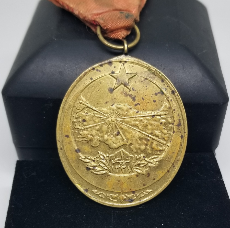ORİJİNAL KURDELASIYLA ESKİ YAZI İSTİKLAL SAVAŞI MADALYASI