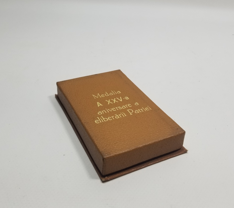 ORİJİNAL KUTUSUNDA NADİR SOVYET KURTULUŞ MADALYASI