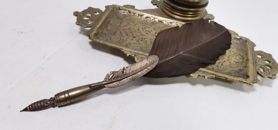 KABARTMA İŞÇİLİKLİ OSMANLI DÖNEMİ BRONZ HOKKA - DİVİT TAKIMI