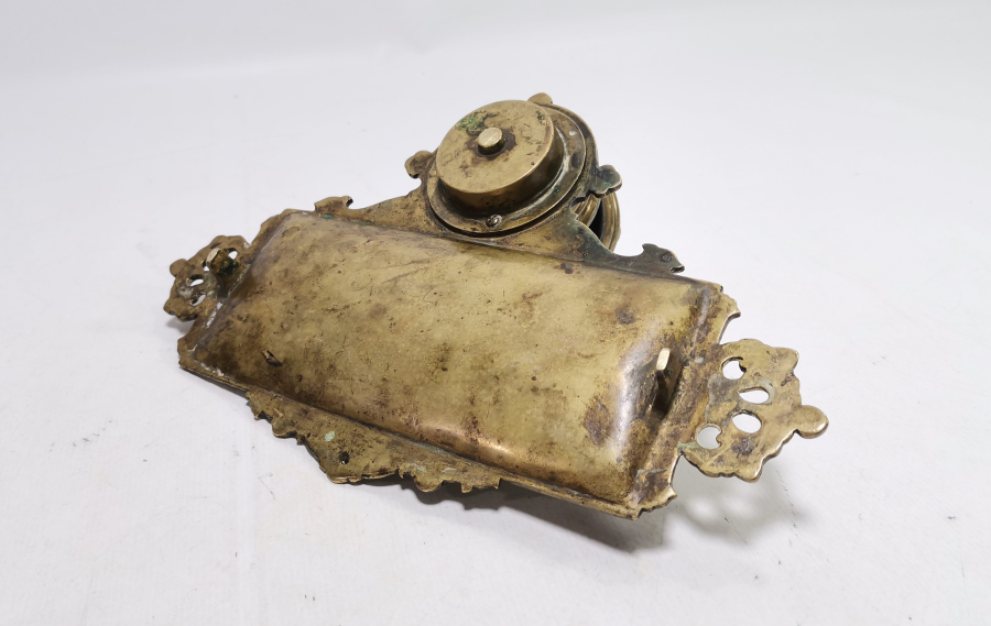 KABARTMA İŞÇİLİKLİ OSMANLI DÖNEMİ BRONZ HOKKA - DİVİT TAKIMI